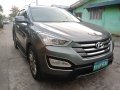 Sell 2013 Hyundai Santa Fe in Makati -8