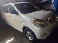 White Toyota Avanza 2009 for sale in Quezon City-1