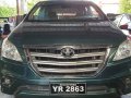 Selling Green Toyota Innova 2015 at 38000 km-1