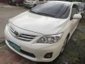 White Toyota Corolla Altis 2013 for sale in Quezon City -3