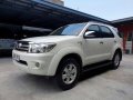 Selling Toyota Fortuner 2010 G Gas Automatic in Las Pinas-1