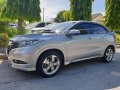 Selling Silver Honda Hr-V 2016 Automatic Gasoline-4