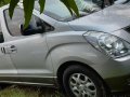 2nd-hand Hyundai Starex 2009 for sale in Malabon-0