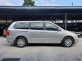 Selling 2nd Hand Kia Carnival 2012 Automatic Diesel in Metro Manila-2