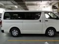 2018 Toyota Commuter 3.0 Manual Diesel for sale in Manila-4