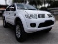 2010 Mitsubishi Montero for sale in Batangas City-3