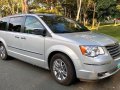 2009 Chrysler Town And Country at 60000 km for sale -7
