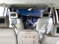 Selling Hyundai Grand Starex 2009 Van in Malabon-3