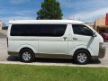 Selling White Toyota Hiace 2011 in Quezon City -7