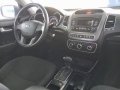 Selling Kia Sorento 2012 Automatic Diesel in Manila-7