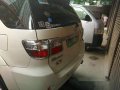 Selling White Toyota Fortuner 2010 Automatic Gasoline at 30000 km-2
