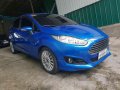 Blue Ford Fiesta 2017 at 30000 km for sale -9