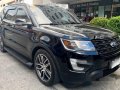 Selling Black Ford Explorer 2017 Automatic Gasoline -1