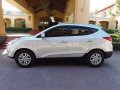 Selling 2012 Hyundai Tucson in Quezon City-9
