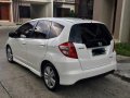 Selling White Honda Jazz 2010 at 77000 km -3
