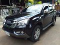 Selling Isuzu Mu-X 2017 Automatic Gasoline -1