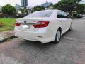 White Toyota Camry 2014 for sale in Muntinlupa-1