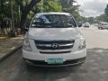 Selling White Hyundai Grand starex 2008 Manual Diesel at 70000 km-0