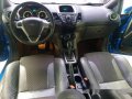 Blue Ford Fiesta 2017 at 30000 km for sale -2