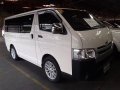 White Toyota Hiace 2017 at 33313 km for sale-2