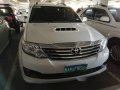 Selling White Toyota Fortuner 2013 Manual Diesel -0