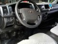 Selling 2014 Toyota Hiace at 28000 km-0