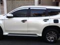 White Mitsubishi Montero sport 2017 at 35000 km for sale-3