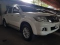 Selling White Toyota Hilux 2014 at 10000 km -5