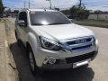 Selling Isuzu Mu-X 2019 in Mandaue -8