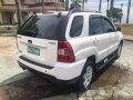 Selling White Kia Sportage 2009 in Talisay-5