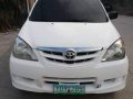 Sell White 2007 Toyota Avanza in Cebu -9