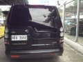 Selling Black Land Rover Discovery 2017 Automatic Gasoline at 9000 km-9