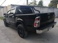 Selling Black Toyota Hilux 2014 Manual Diesel -5