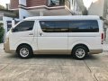 White Toyota Hiace 2016 for sale in Parañaque -2