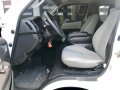 White Toyota Hiace 2016 for sale in Parañaque -7