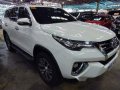 Selling White Toyota Fortuner 2017 Automatic Diesel -8