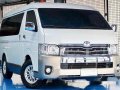 Selling White Toyota Hiace 2016 in Quezon City-12