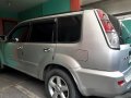 Selling Silver / Grey Nissan X-Trail 2005 Automatic Gasoline at 200000 km-3
