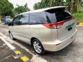 Selling Silver Toyota Previa 2010 in Quezon City-7