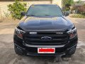 Selling Black Ford Everest 2016 at 38000 km-3