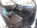 Sell 2012 Hyundai Tucson at Automatic Gasoline at 30000 km-8
