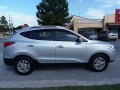 Sell 2012 Hyundai Tucson at Automatic Gasoline at 30000 km-12