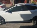 Selling White Volvo V40 2015 Automatic Diesel -5