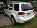 Selling White Ford Escape 2012 at 97000 km-6