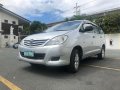 Selling Toyota Innova 2011 Manual Diesel at 93000 km-9