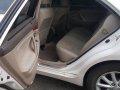 Sell White 2010 Toyota Camry Automatic Gasoline at 120000 km-3