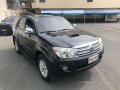 Black Toyota Fortuner 2010 Automatic Diesel for sale-0