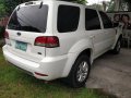 Selling White Ford Escape 2012 at 97000 km-5