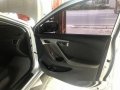 Selling Hyundai Elantra 2013 Manual Gasoline -4