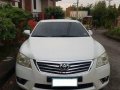 Sell White 2010 Toyota Camry Automatic Gasoline at 120000 km-5